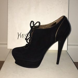 YVES SAINT LAURENT SUEDE PLATFORM LACE UP BOOTIE